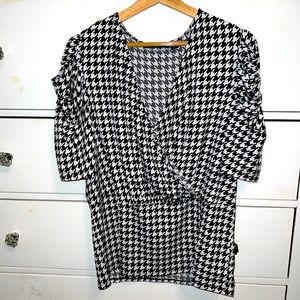 New York & Co Wrap Top NWT